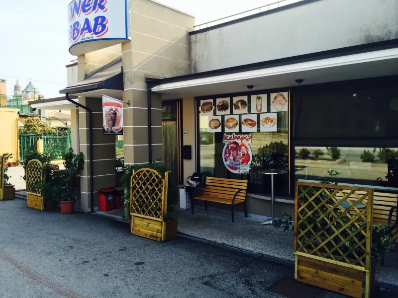 L'ingresso del Döner Kebab in Via Europa 42 a San Fior